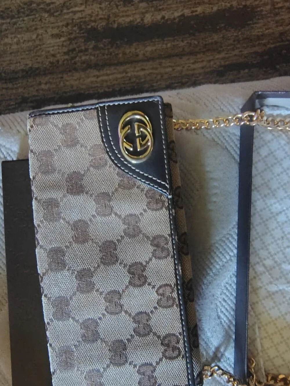 Gucci Brown Presentation Box with Gold Logo - Picture 3 of 3